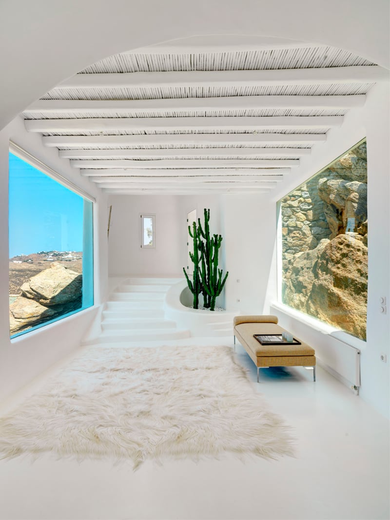 galleries/2014/09/20/omg-i-want-this-house-mykonos-greece-photos/140914-omg-house-mykonos-1_ebdkbj