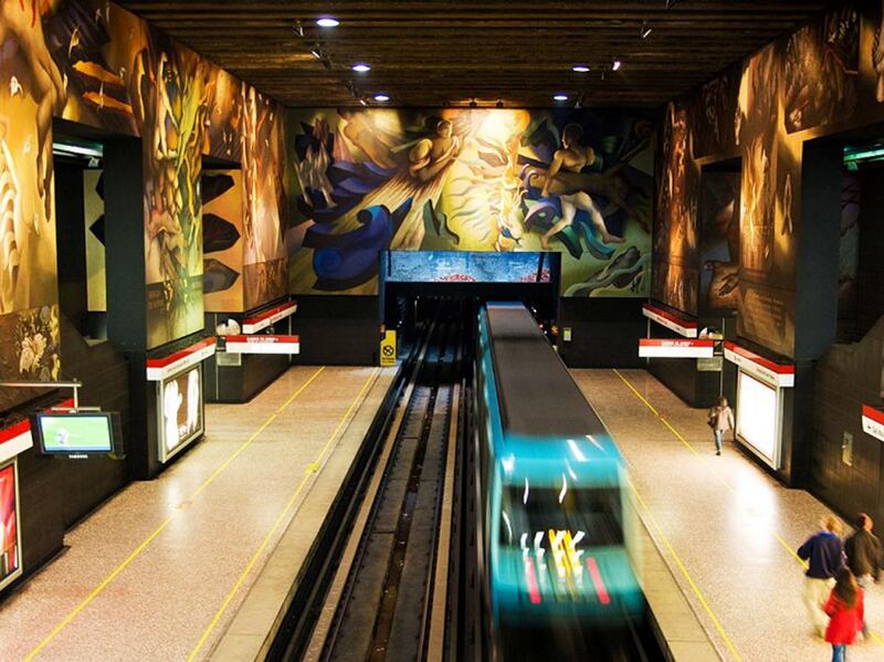 galleries/2013/08/20/incredible-subway-station-art-photos/130816-subwayart5_hdgbeh