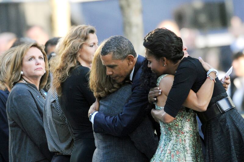 galleries/2011/09/11/911-memorial-ceremony-10th-anniversary-obama-bush-photos/obama-911-memorial_fffdyz