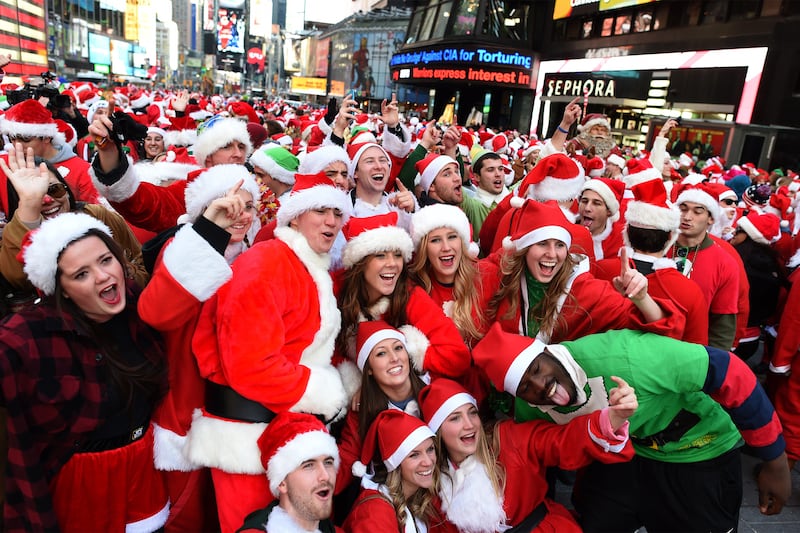 articles/2014/12/12/how-bro-culture-hijacked-santacon/141213-tdb-santacon-nyc-tease_qucunp