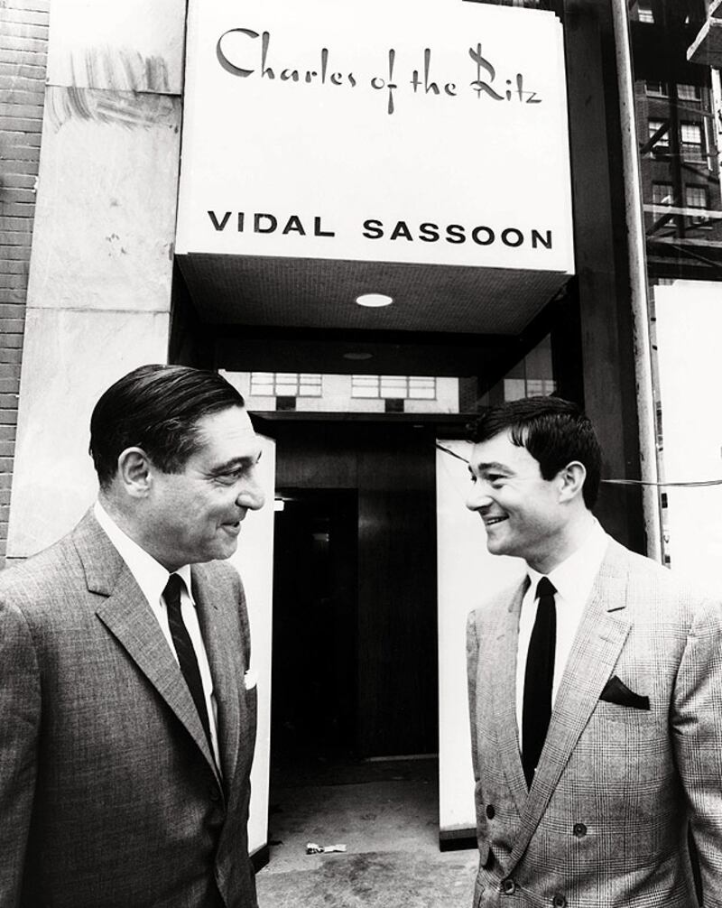 galleries/2012/10/10/hairdresser-vidal-sassoon-remembered-with-a-new-book-photos/GAL-Vidal-Sassoon_p78_difnhb