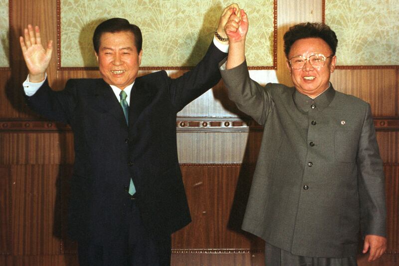 galleries/2011/12/19/kim-jong-il-life-in-photos/kim-jong-il-15_ksttwa