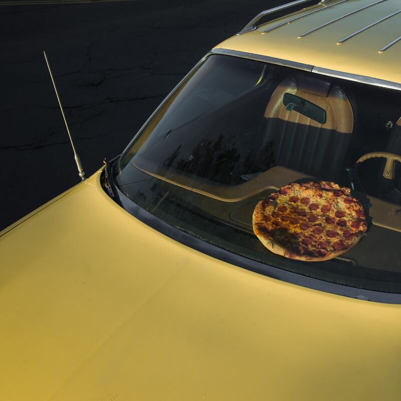 galleries/2014/03/15/pizza-in-the-wild-jonpaul-douglass-photographs-our-favorite-food-in-nature/140312-pacer_pizza_asnupv