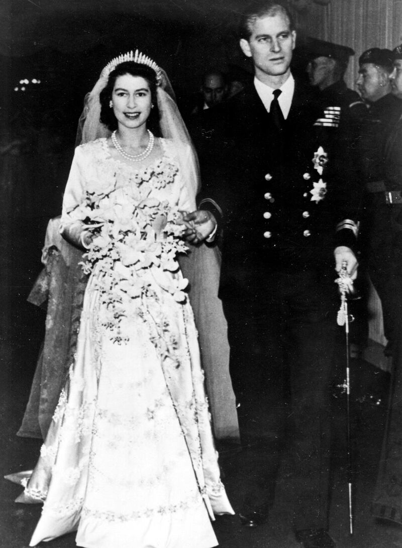 queen-elizabeth-ii-newlyweds-7_fshzzl