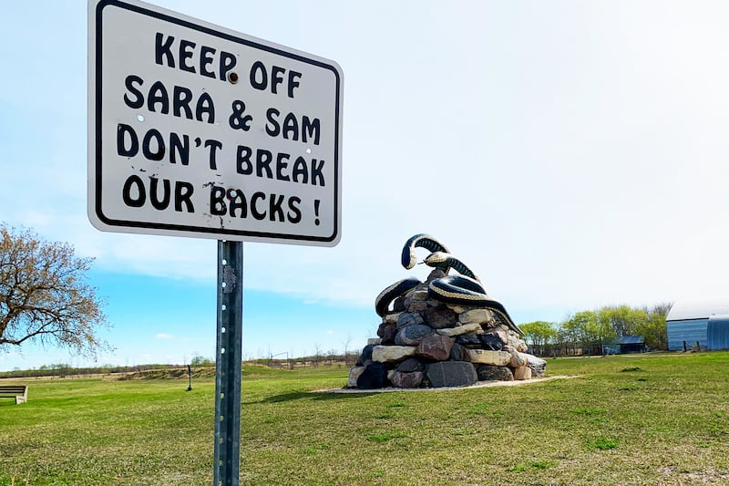 190621-bain-Keep-off-Sam-and-Sara-sign-embed_sqv9jo