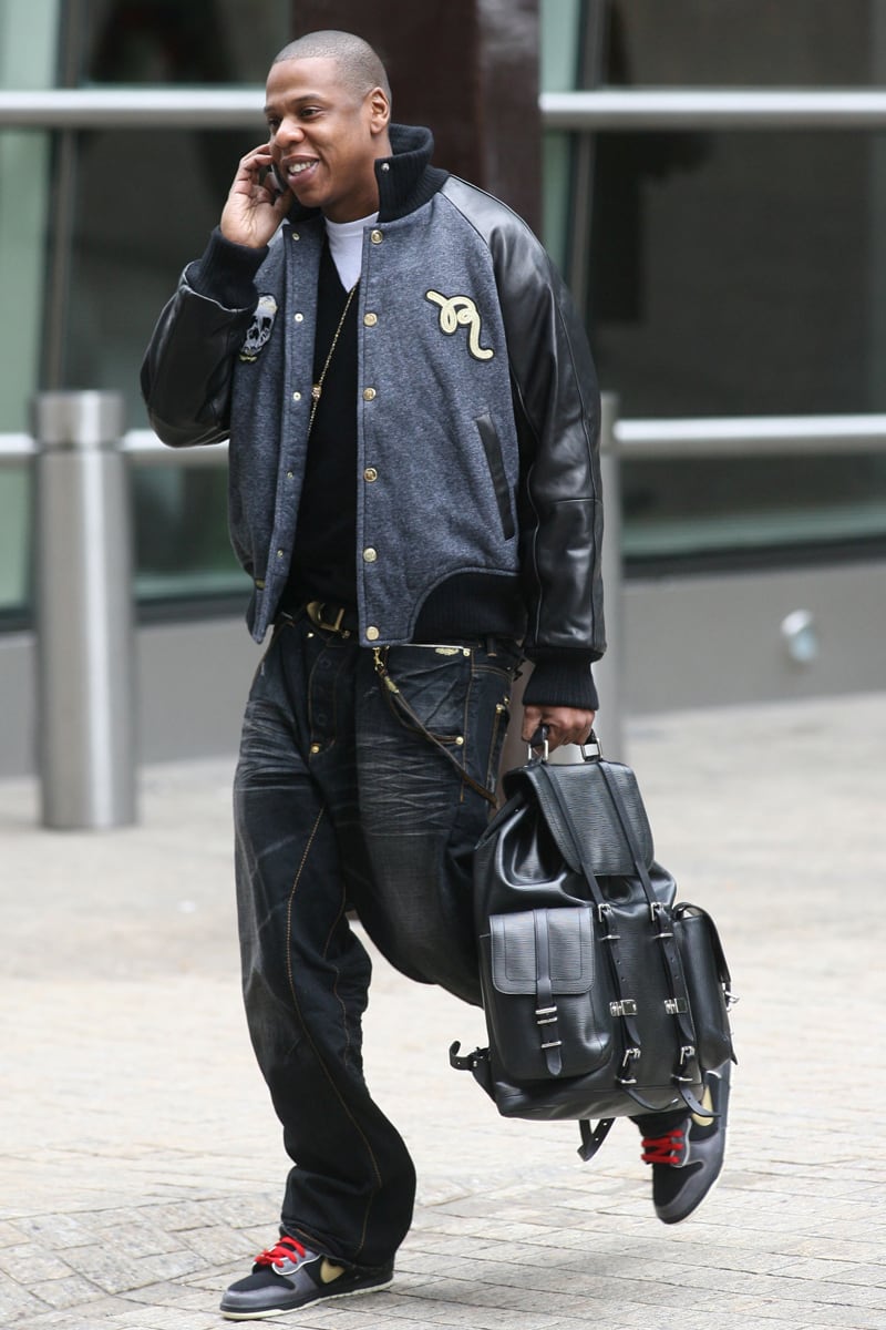 galleries/2011/10/13/lil-wayne-kanye-west-jude-law-man-purses-called-murses-photos/man-murses-purses-gal-jay-z_kcrpg6