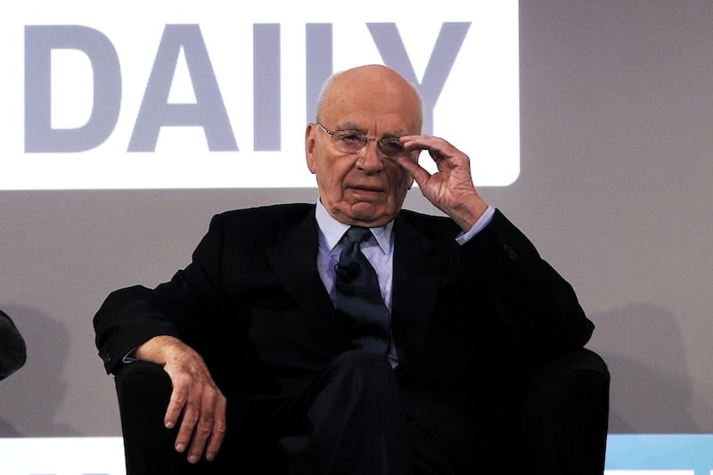 articles/2012/12/03/rupert-murdoch-s-incredible-shrinking-news-corp/murdoch-daily-folds-jukes-tease_biwakb