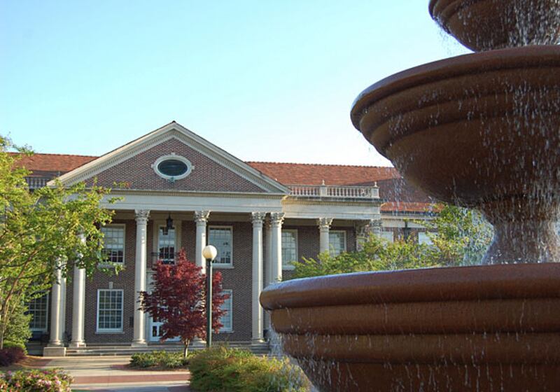 galleries/2010/09/13/safest-colleges/safest-colleges---university-of-mississippi_oavjpk