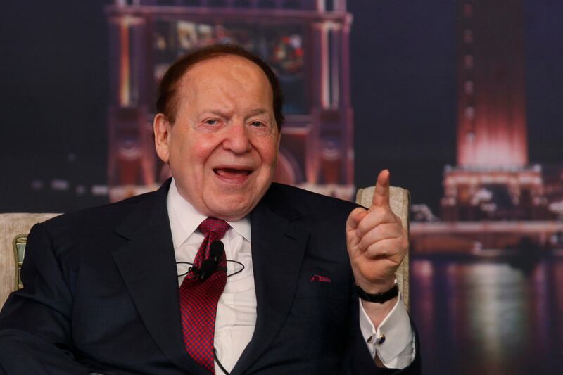 articles/2013/08/28/sheldon-adelson-pays-out-to-the-u-s-government/130828-Smith-Sheldon-Adelson-tease_ax1ete