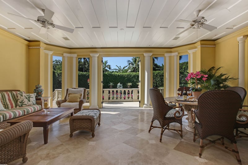 galleries/2014/10/11/omg-i-want-this-house-jupiter-island-fl-photos/141008-omg-13_g9mqmx