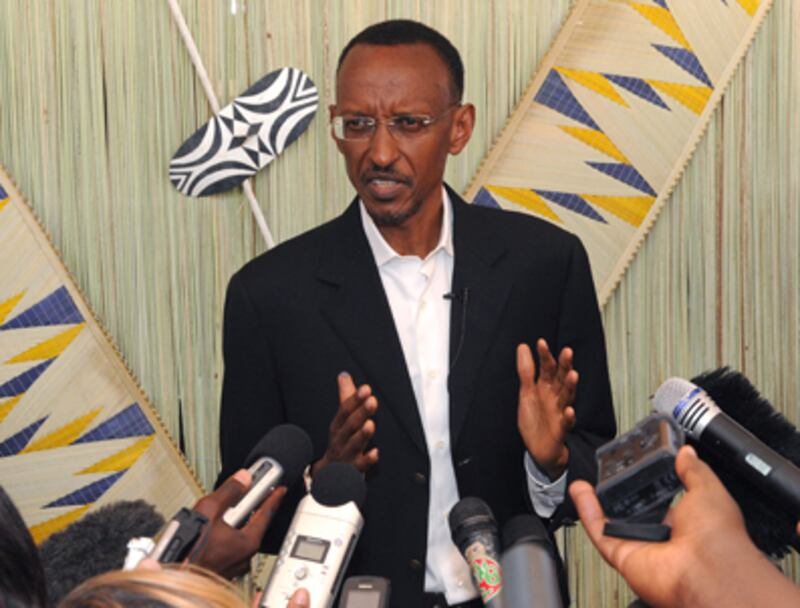 articles/2010/09/19/paul-kagame-rwandas-president-in-trouble/bogert-rwanda_127709_odoyvk