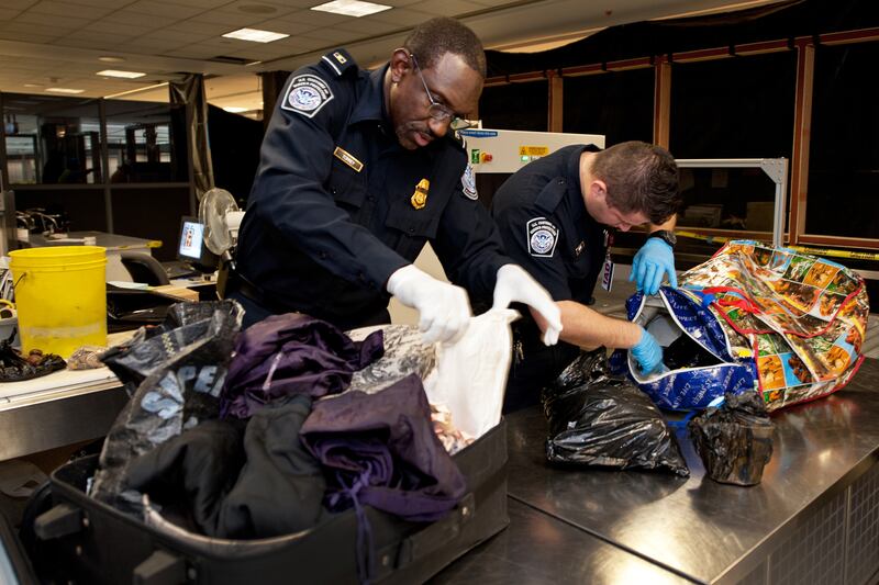 galleries/2012/11/19/the-25-worst-airports-in-america-from-newark-to-dallas-photos/worst-airports-5-iad_o70vuw