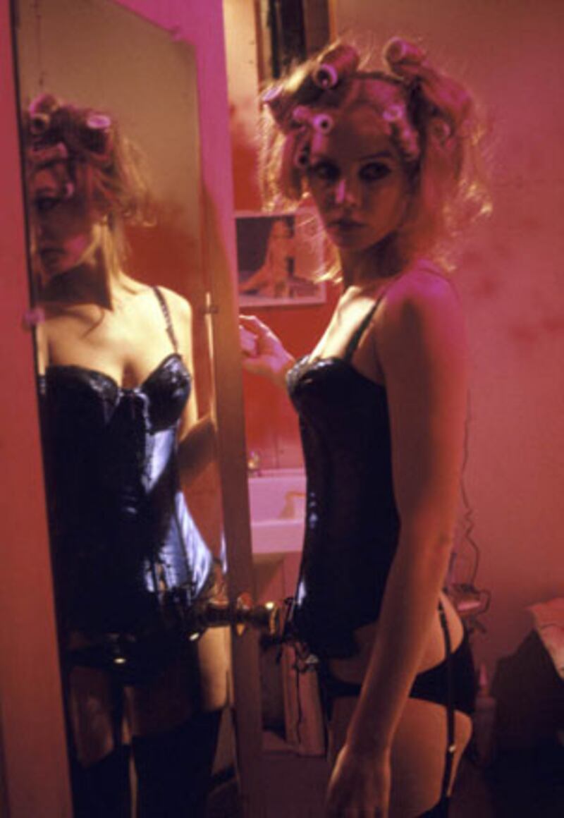 galleries/2009/09/21/nan-goldin-variety/nan-goldin-3_qzlkv6