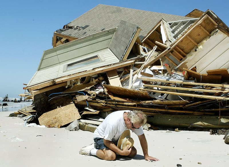 galleries/2010/09/02/15-worst-hurricanes/destructive-hurricanes---ivan_dtxyle