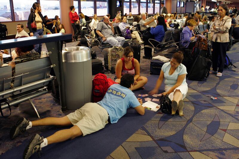 galleries/2011/11/15/worst-airports-in-america-photos/worst-airports-las-vegas-nv-las_fgpcos