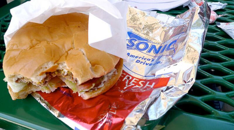 galleries/2010/08/25/healthiest-burgers/healthiest-burgers---sonic-sonic-burger-with-mustard_yvtgam