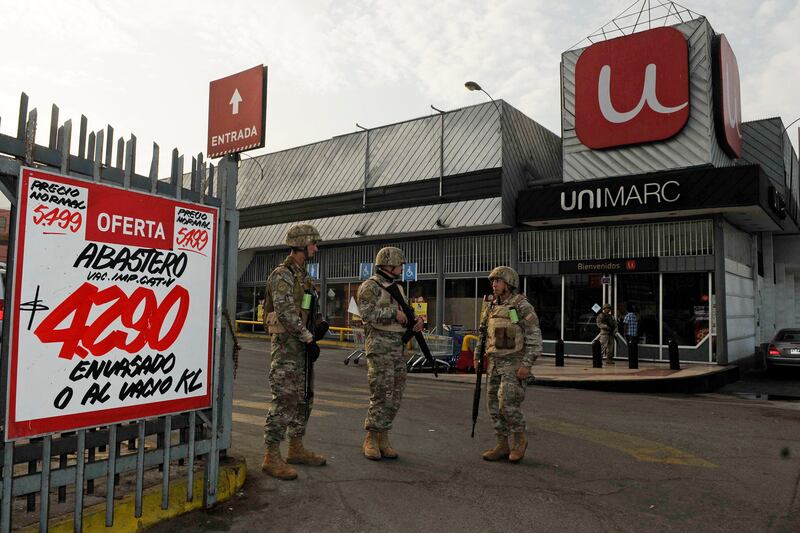 galleries/2014/04/02/tsunami-generated-after-earthquake-strikes-off-northern-chilean-coast-photos/140402-chile-earthquake-10_m0qq0n