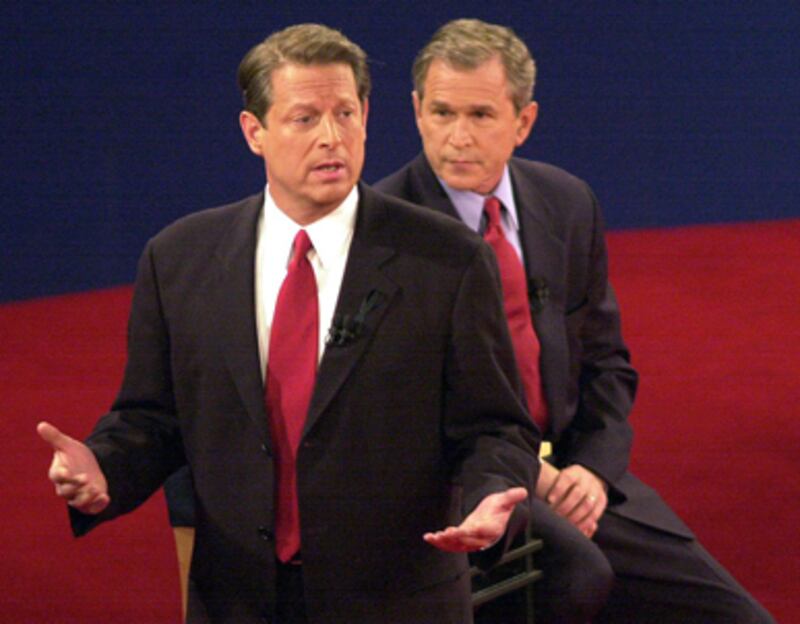 articles/2010/12/04/bush-v-gore-decision-looks-even-more-disgraceful-10-years-later/alterman-bush-gore_145076_zriequ