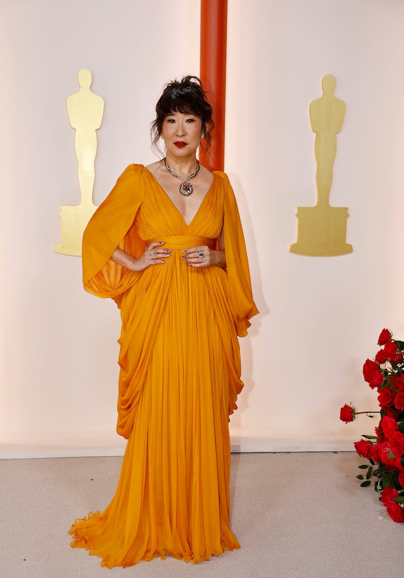 230312-oscars-sandra-oh_lsof7z