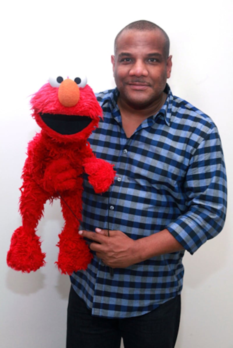 articles/2012/12/06/i-always-felt-it-was-creepy-stories-of-sex-with-elmo-puppeteer-kevin-clash/kevin-clash-accuser-fernandez-embed1_jjgzno