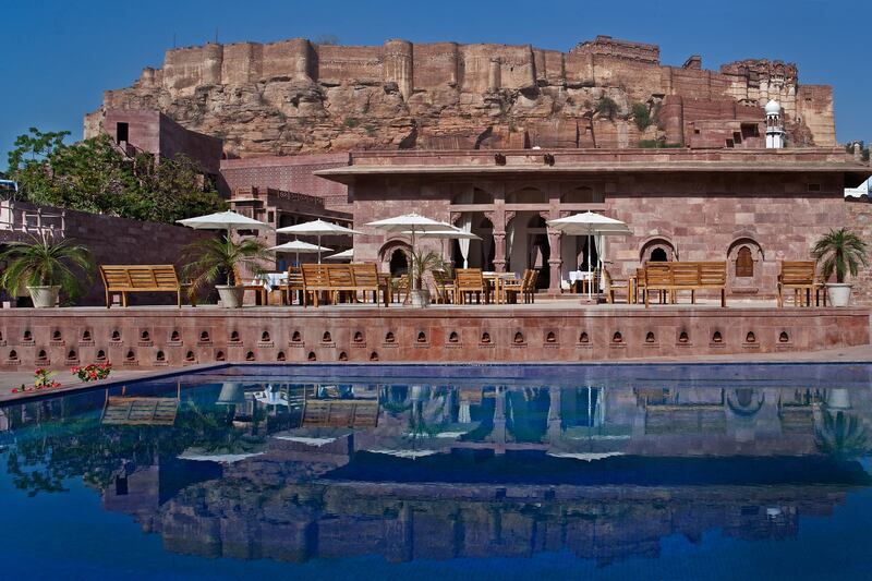 articles/2014/03/02/jodhpur-is-an-oasis-in-the-middle-of-the-mad-rush-of-india/140228-oconnor-india-hotel-tease_e8k0d2