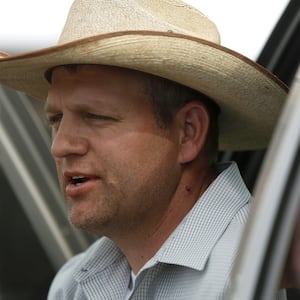 articles/2016/01/03/who-the-hell-is-ammon-bundy-the-oregon-militia-ringleader/160103-swin-resnick-bundy-tease_qlfhna