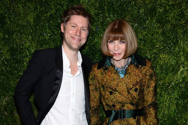 articles/2012/11/14/cfda-vogue-fashion-fund-celebrates-2012-award-winners/vogue-fashion-fun-dinner-givhan-tease_hqsqlg