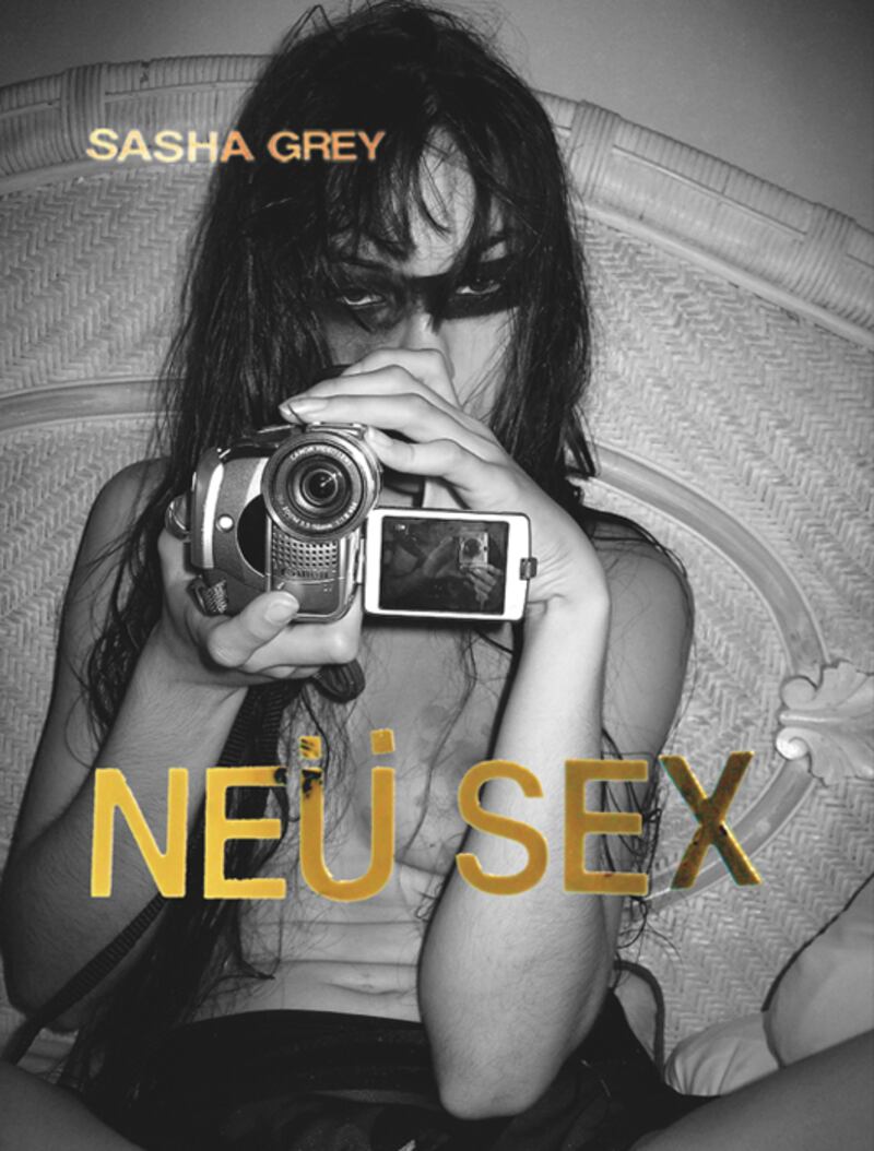 galleries/2011/03/28/neu-sex/sasha-grey-book-9_j3mgnh