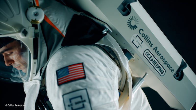 Collins_Aerospace_Next_Gen_Space_Suit_2_vpwi0c