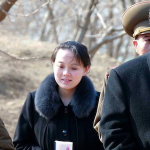 180206-Kim-Jong-Un-sister-steals-pence-thuner-hero_gmydof