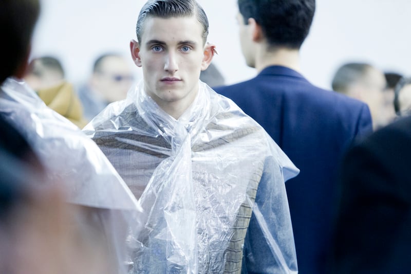 galleries/2012/01/23/paris-men-s-fashion-week-backstage-photos/paris-mens-fashion-LV-1_iqj10n