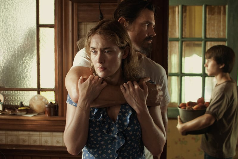 articles/2013/08/30/at-telluride-jason-reitman-s-labor-day-is-superbly-acted/130829-telluride-stern-tease_jjm78v