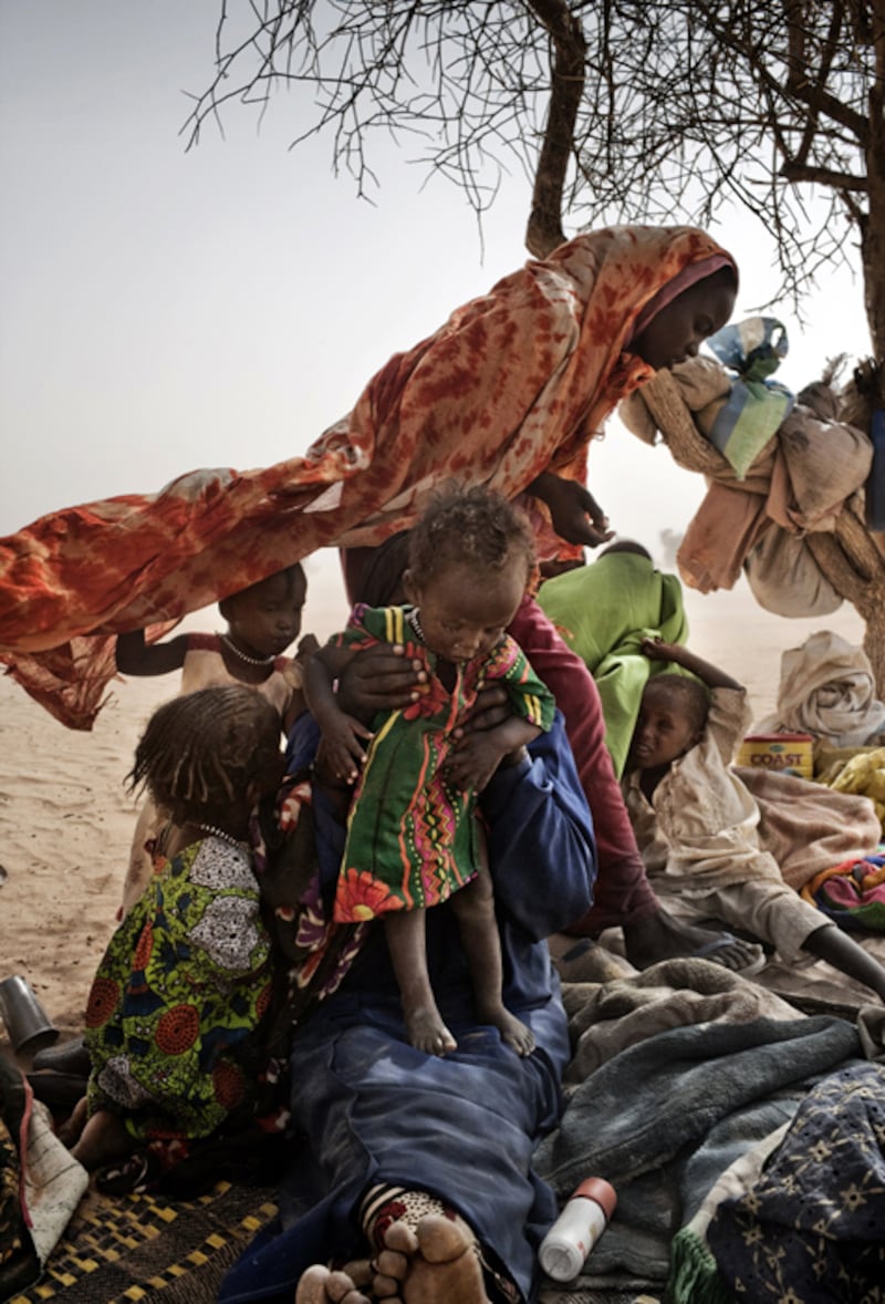 galleries/2010/11/06/darfur-conflict/clooney-darfur-conflict-10_j43nh9