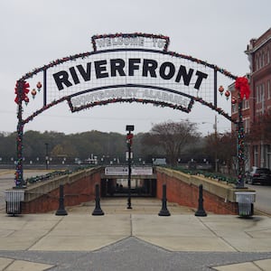 Riverfront Park dock