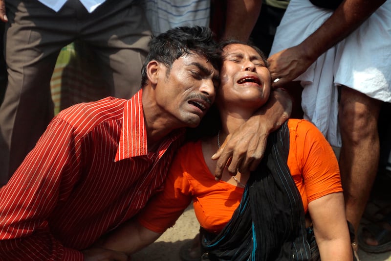 galleries/2013/04/24/tragic-aftermath-of-building-collapse-in-bangladesh/130424-bangladesh5_ro6i4f