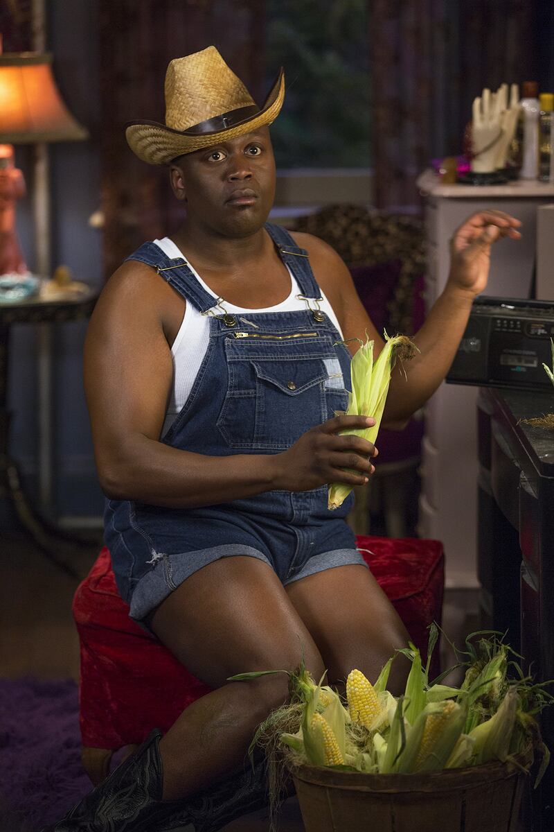 articles/2015/04/10/the-rise-of-tituss-burgess-kimmy-schmidt-s-unbreakable-diva/150309-bergado-kimmy-embed_nysswv