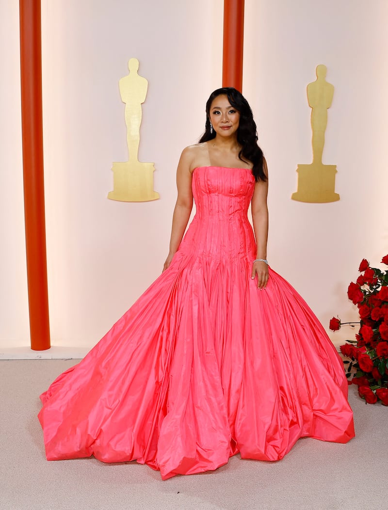 230312-oscars-stephanie-hsu_podu19