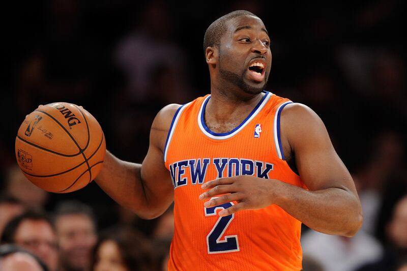 articles/2014/02/26/guns-blow-jobs-and-choke-holds-a-history-of-the-new-york-knicks/140226-raymond-felton-tease_wefxlv