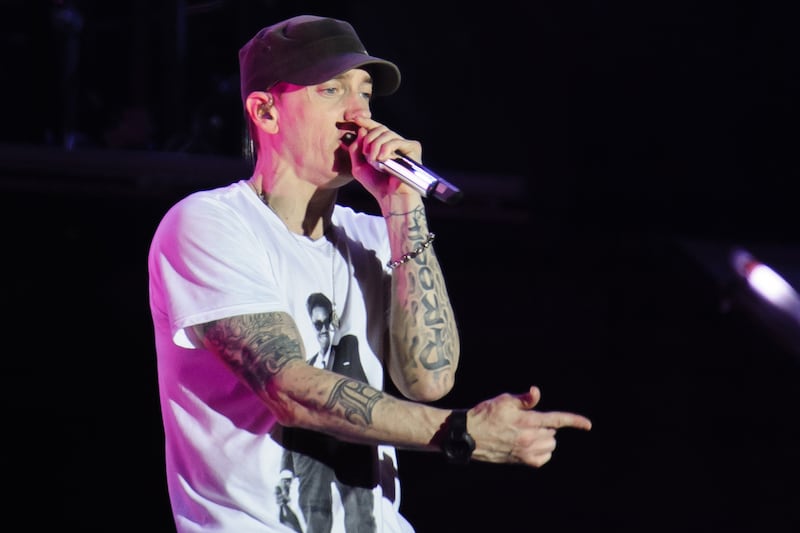 articles/2013/11/05/the-marshall-mathers-lp-2-review-eminem-s-a-great-rapper-with-nothing-to-say/131104-eminem-album-tease_bx6obl