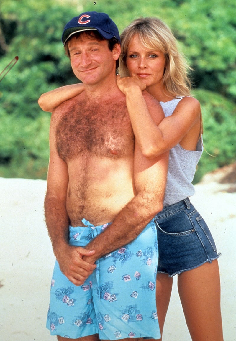 galleries/2014/08/11/robin-williams-dead-at-63-his-life-in-photos/140811-rw-17_s7d5gn