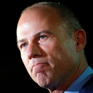 181204-resnick-michael-avenatti-hero_pksnvw