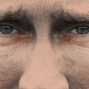 180801-nemtsova-putin-afraid-hero_uekg0x