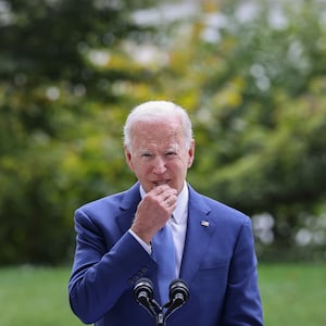 2021-10-08T193557Z_1818634139_RC2D5Q9L8DJO_RTRMADP_3_USA-BIDEN-MONUMENTS_onhjqj