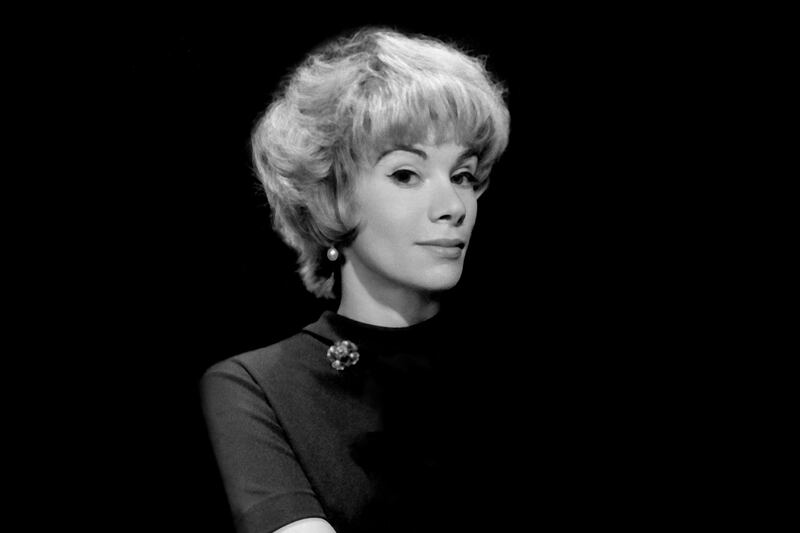 articles/2014/09/04/joan-rivers-queen-of-comedy-dies/joan-rivers-life-tease_prvgne