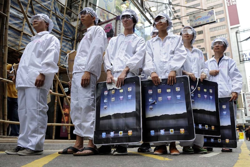 articles/2012/01/27/boycott-apple-the-moral-dilemma-after-abuse-reports-from-china/apple-devices-china-rosenbaum-tease_gionzg