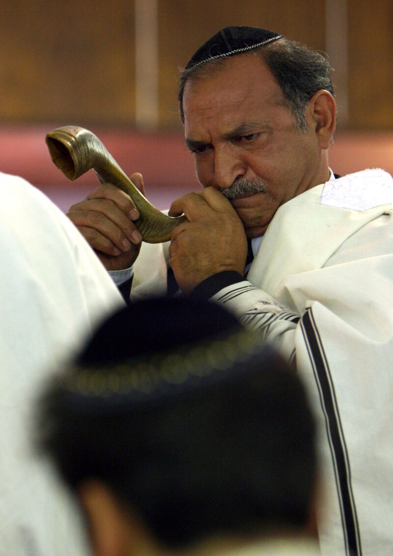 galleries/2012/09/17/it-s-shofar-season-jews-with-horns-photos/shofar-2012-13_ie9gdk