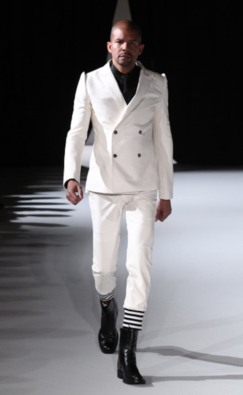 articles/2012/12/12/will-i-am-fashion-designer/will.i.am-clothing-line-embed-1_auklfh