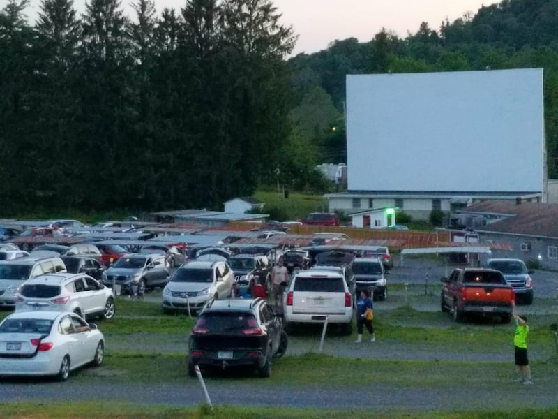 200605-driveins-Sunset-Ellis_Shinnston_W_VA_embed_t4xjdu