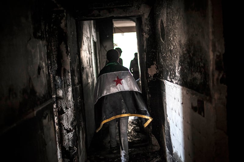 galleries/2013/01/17/battle-of-aleppo-rages-on-inside-the-ravaged-syrian-city-photos/130116-aleppo-syria14-tease_jbz0d4