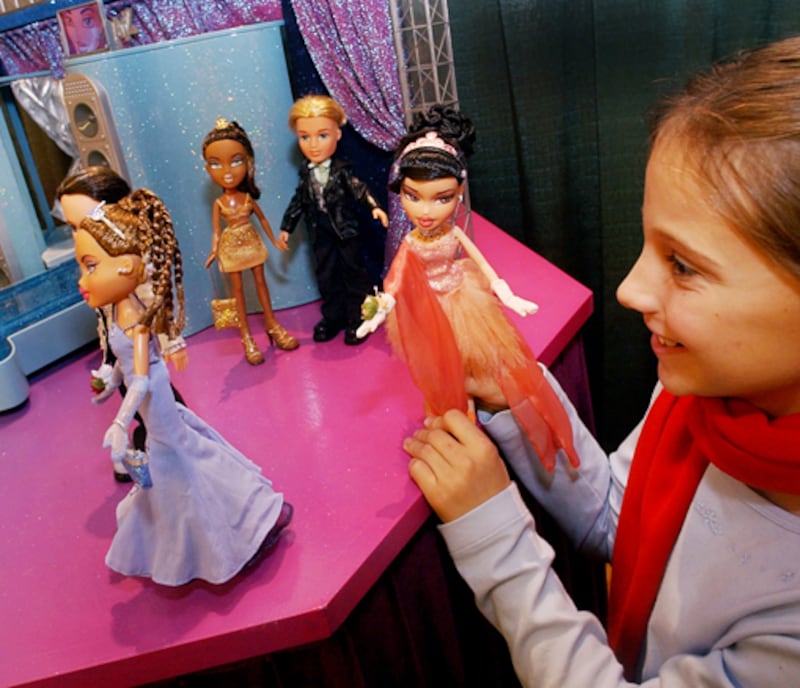 galleries/2010/12/14/christmas-toy-fads/christmas-toy-fads---bratz-dolls_h2peg6